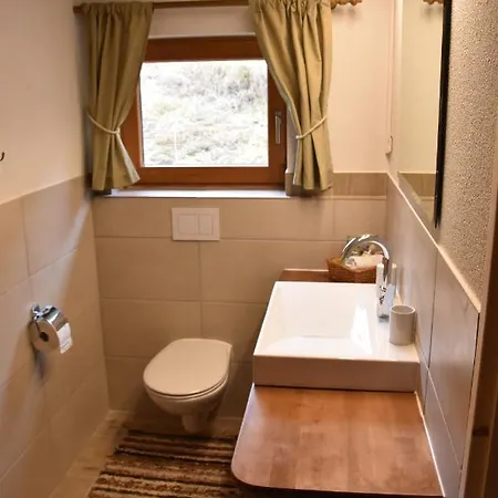 Joergenbauerhuette بيت للعطل